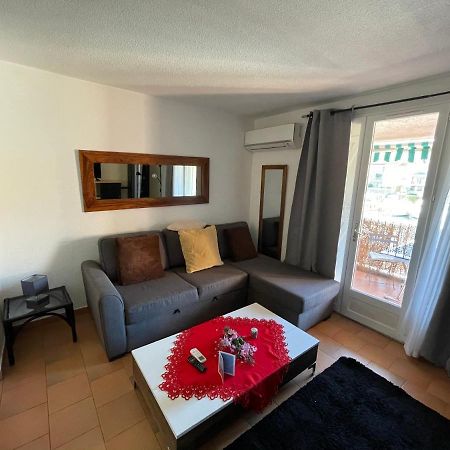 Port Cogolin Vue Bateau Apartamento Exterior foto